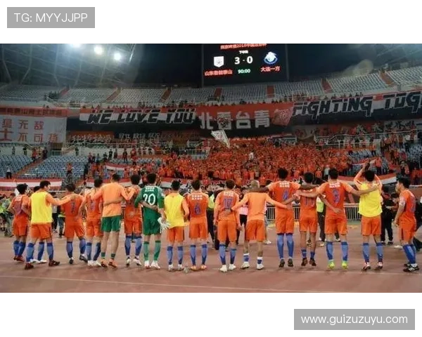 新赛季焦点对决来临国家队与豪门争锋引爆球迷无限期待高涨 新赛季焦点对决来临国家队与豪门争锋引爆球迷无限期待高涨